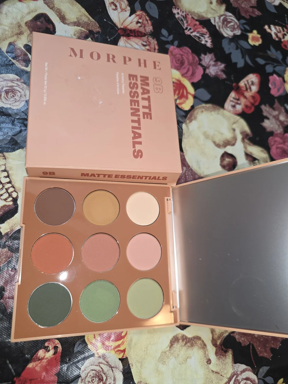 NEW in box! MORPHE matte essentuals DISCONTINUED!!!